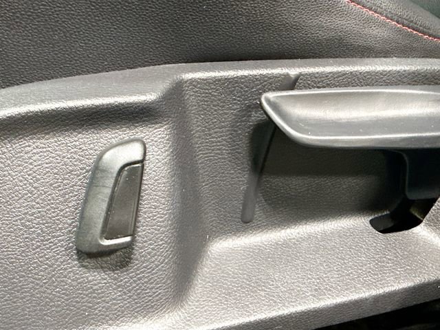 Used 2017 Volkswagen GTI SE image 20