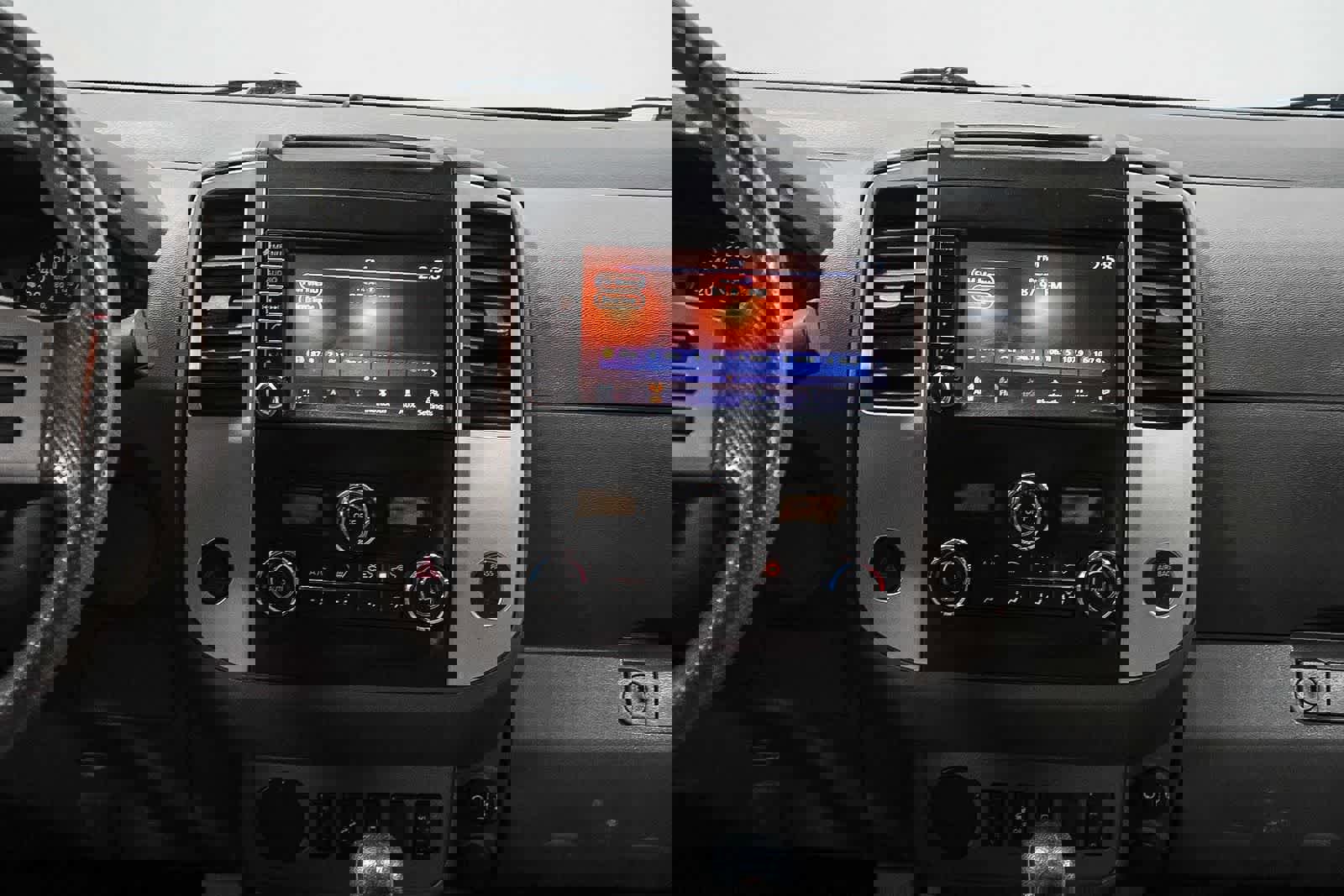 Used 2020 Nissan Frontier SV w/ Midnight Edition Floor Mats image 13