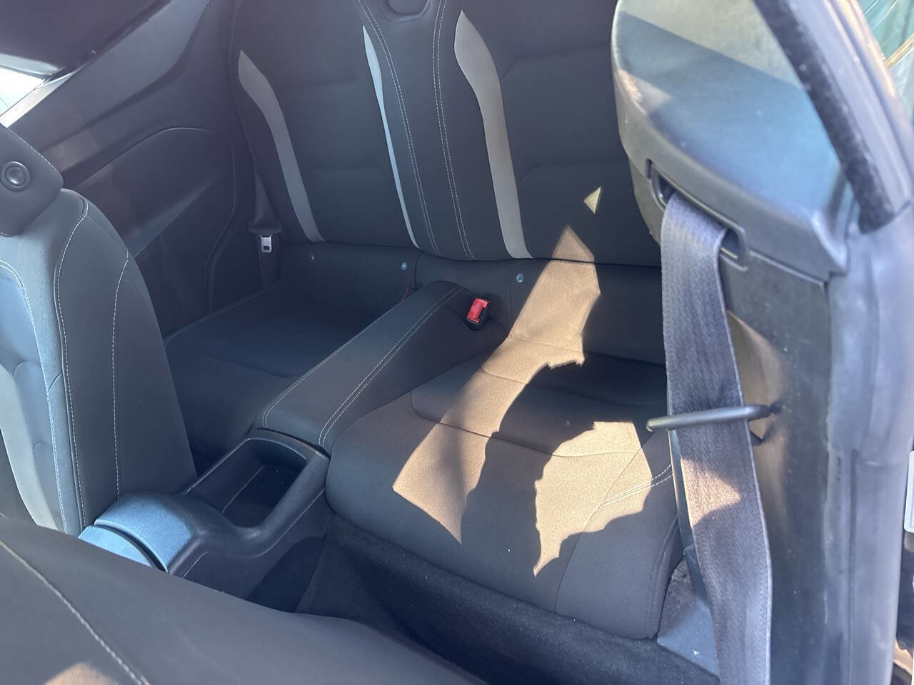Used 2020 Chevrolet Camaro LT image 14