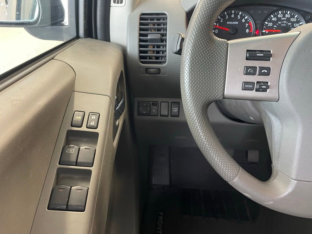 Certified 2020 Nissan Frontier SV RWD image 10