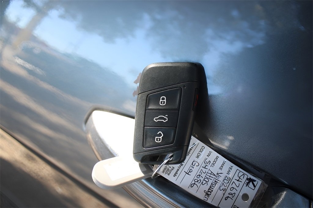 Used 2023 Volkswagen Atlas SE image 26