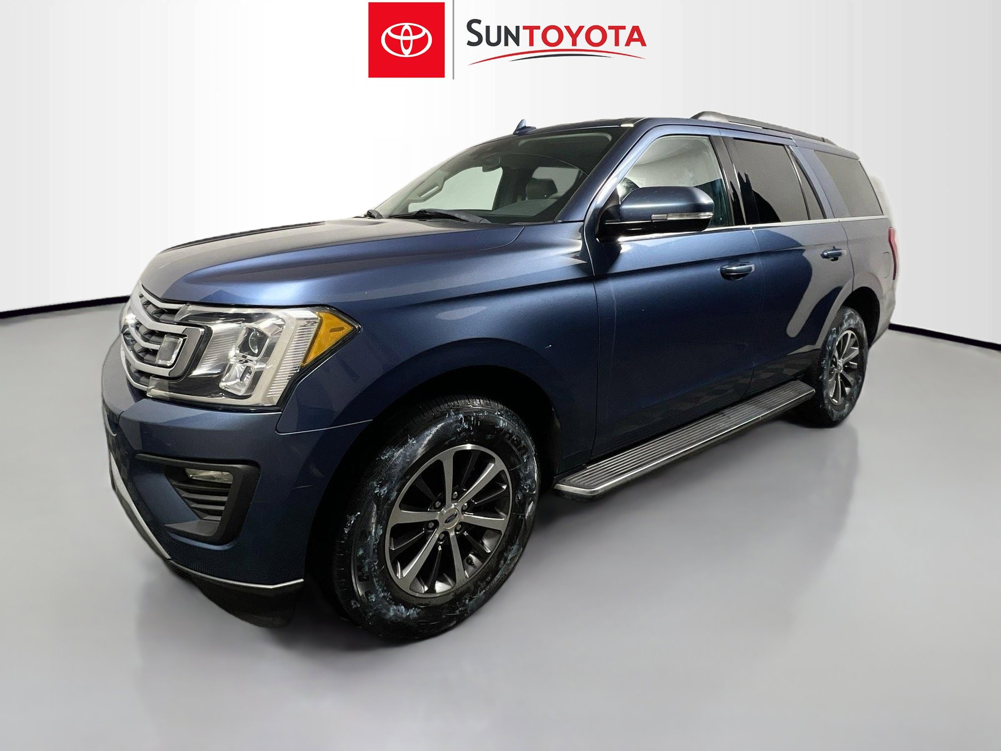 Used 2020 Ford Expedition XLT w/ Equipment Group 202A RWD image 9