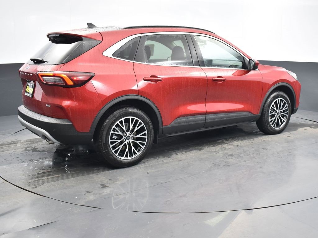 New 2025 Ford Escape Base w/ PHEV Premium Package image 4