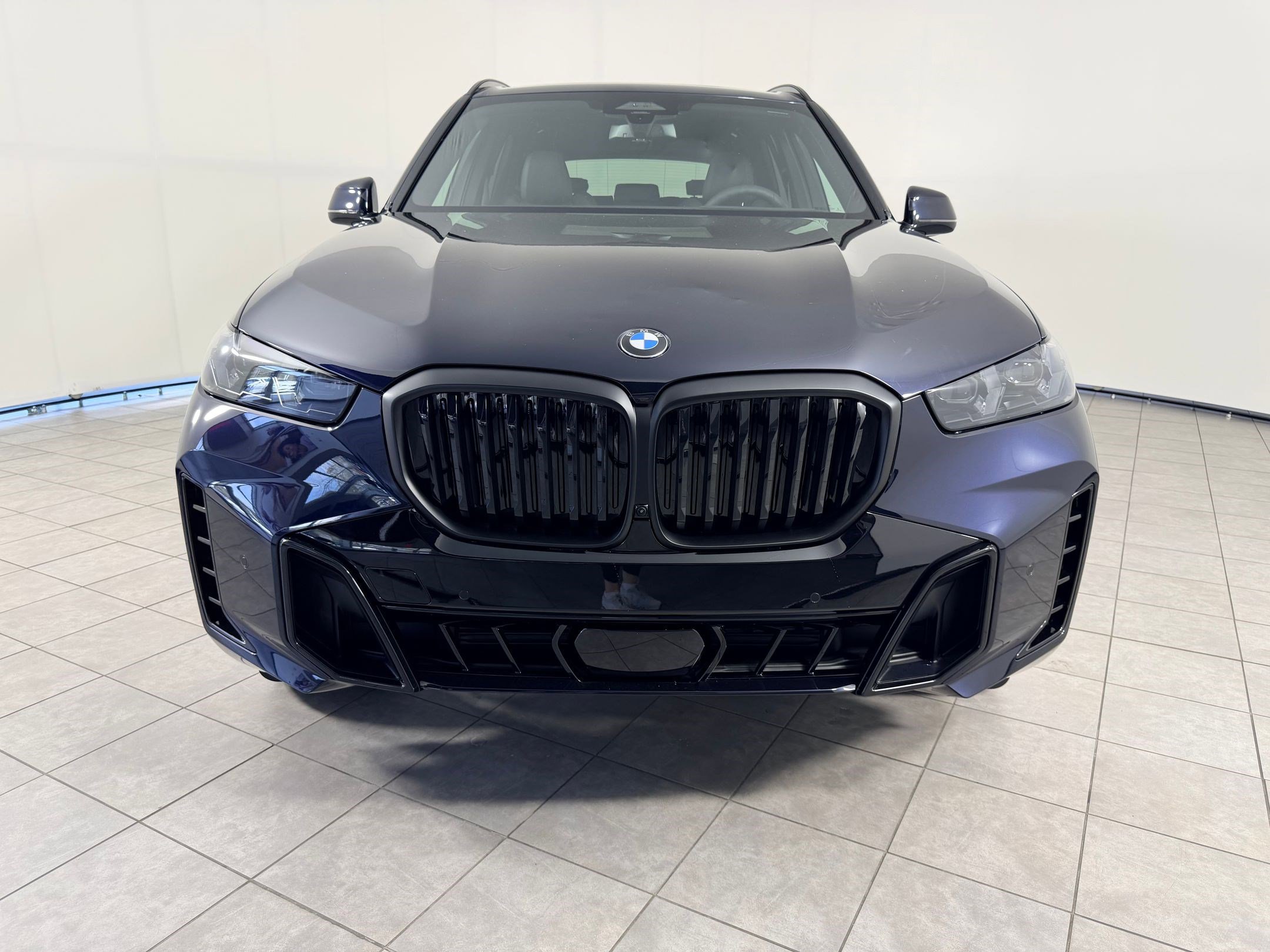 New 2026 BMW X5 xDrive40i w/ M Sport Package AWD/4WD image 6