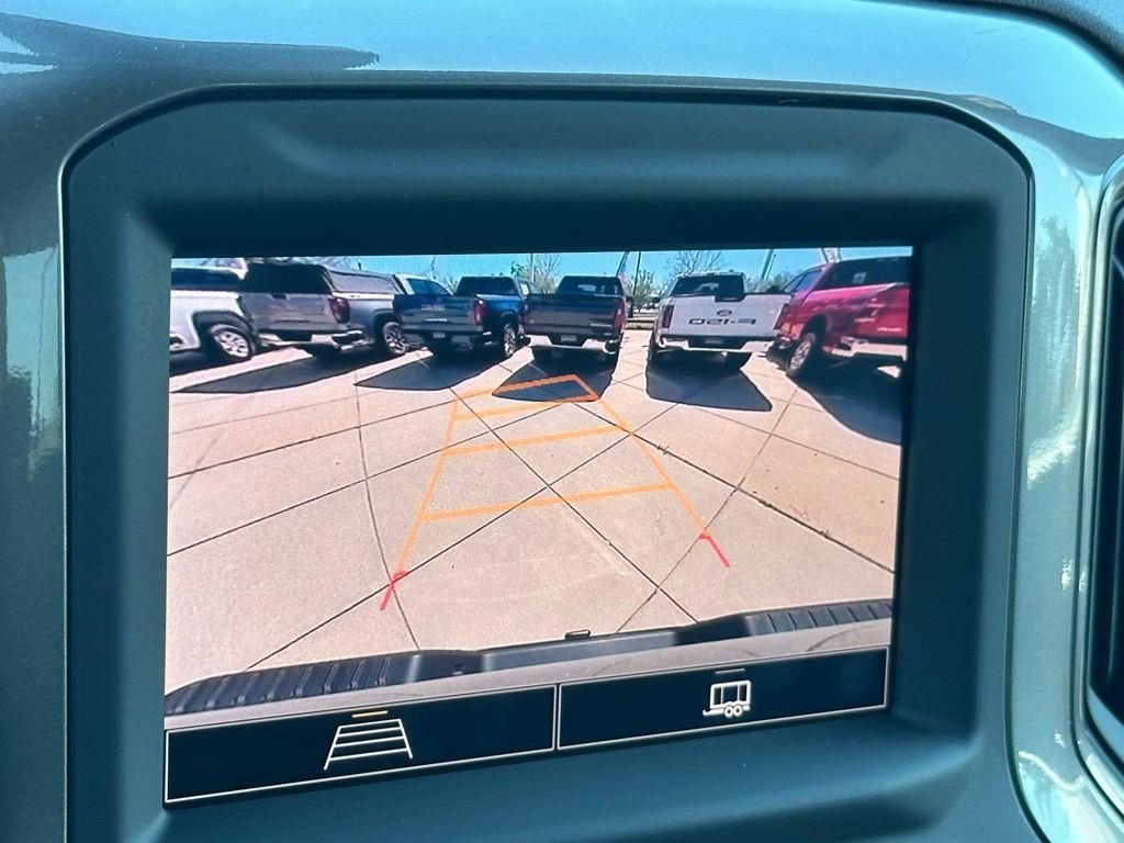 Used 2025 Chevrolet Silverado 2500 Custom w/ Custom Value Package image 9