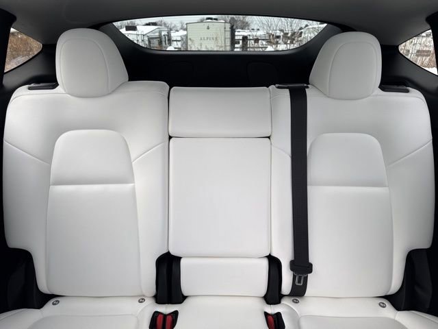 Used 2023 Tesla Model Y Long Range image 13