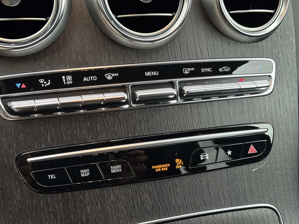 Used 2022 Mercedes-Benz GLC 300 4MATIC image 25