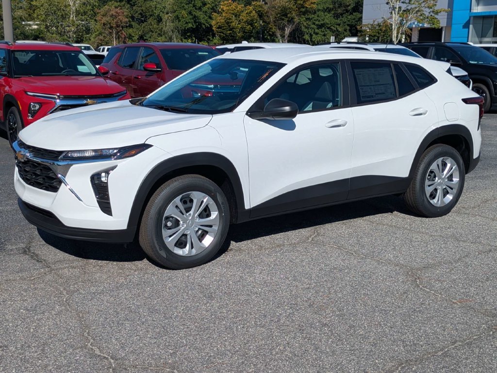 New 2026 Chevrolet Trax LS FWD image 8