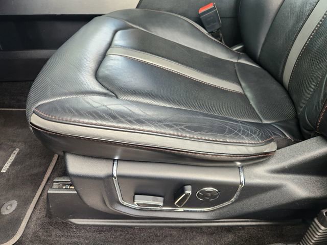 Used 2018 Ford F150 Platinum w/ Equipment Group 701A Luxury image 25