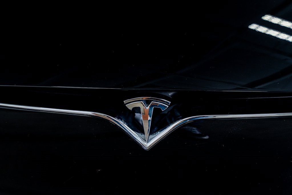 Used 2019 Tesla Model S AWD image 16