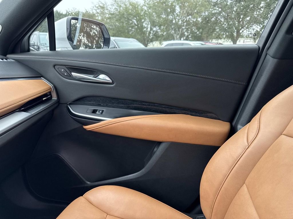 Certified 2024 Cadillac XT4 Sport image 22