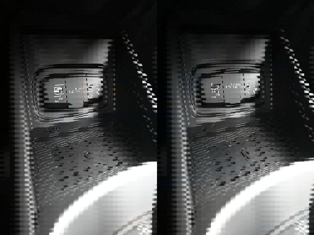 New 2026 Hyundai Venue SEL image 17