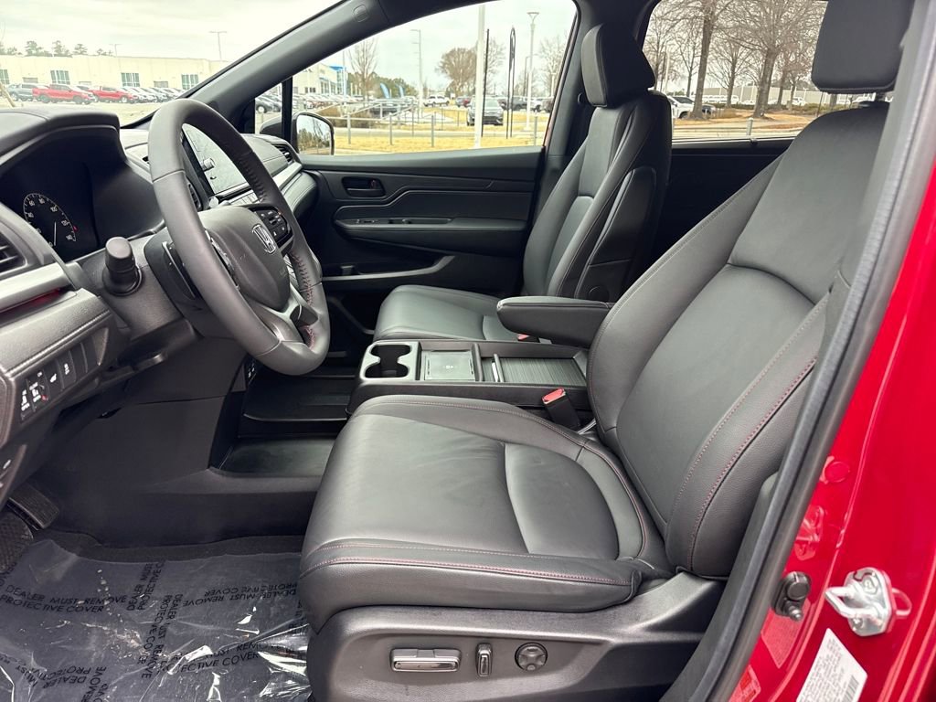 Used 2026 Honda Odyssey Sport-L image 13