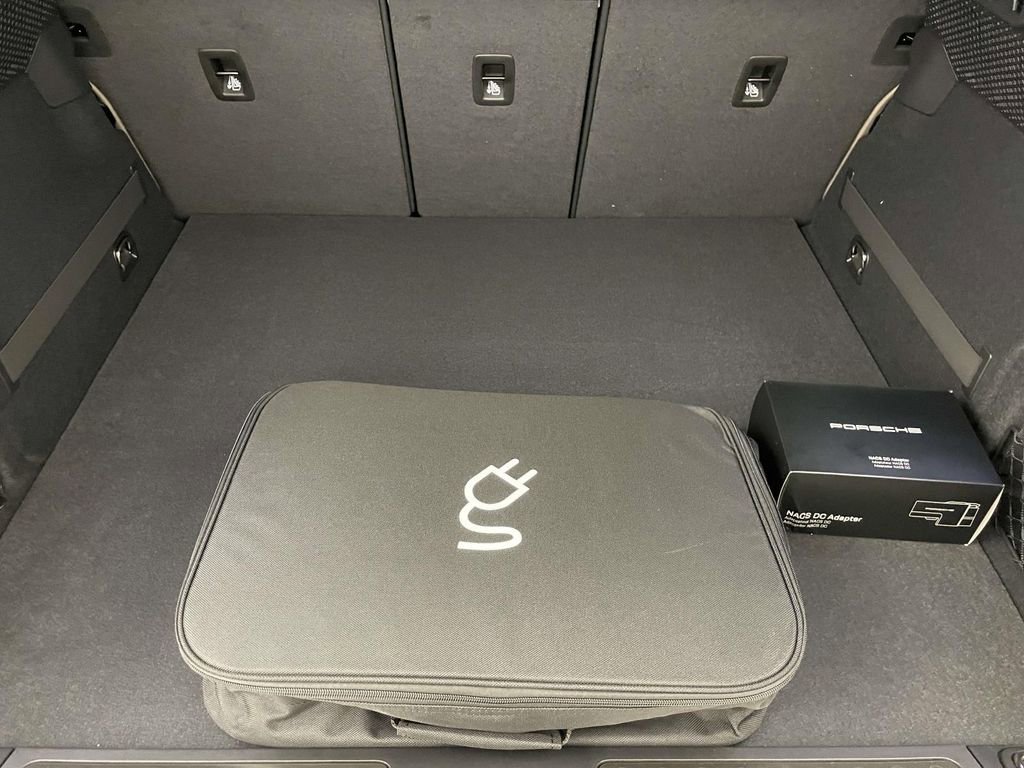 New 2026 Porsche Macan 4 Electric image 20