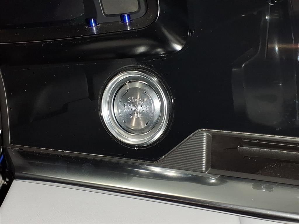 Used 2020 Chevrolet Corvette Stingray Premium Cpe w/ 3LT Preferred Equipment Group image 24