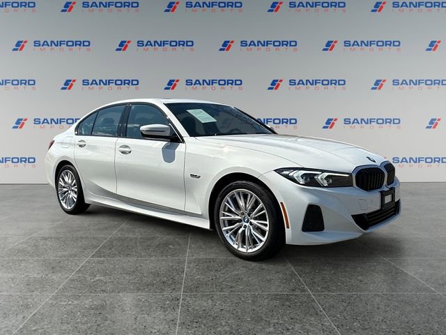 Used 2023 BMW 330e xDrive w/ Premium Package image 7