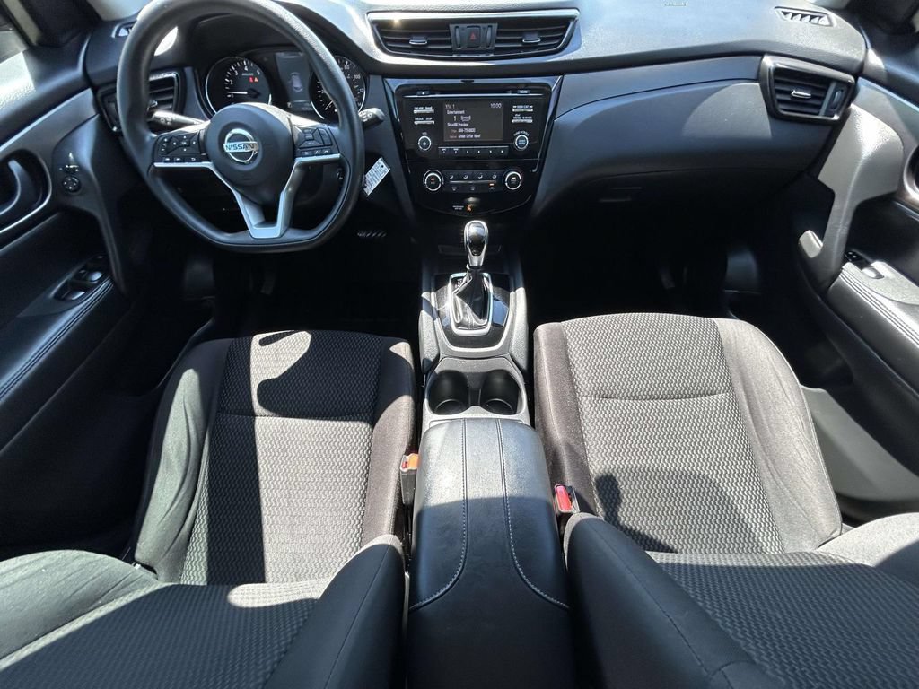 Used 2017 Nissan Rogue Sport S w/ S Appearance Package FWD image 12