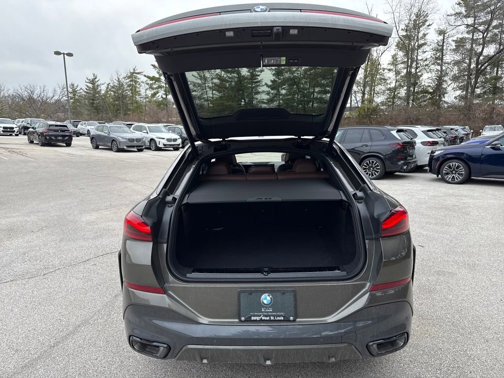 New 2026 BMW X6 xDrive40i w/ Climate Comfort Package image 25