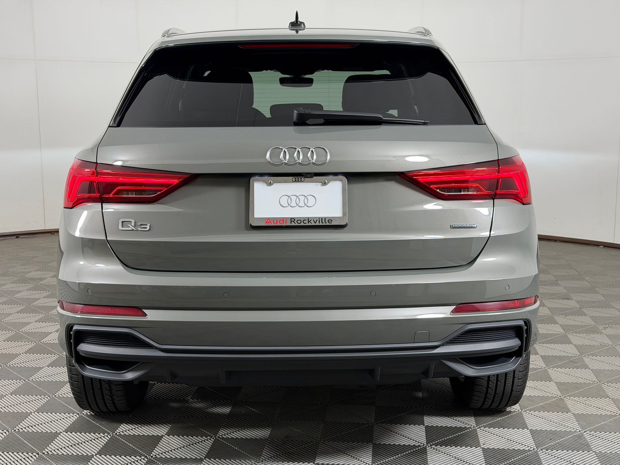 Certified 2023 Audi Q3 2.0T Premium Plus w/ Premium Plus Package AWD/4WD image 10