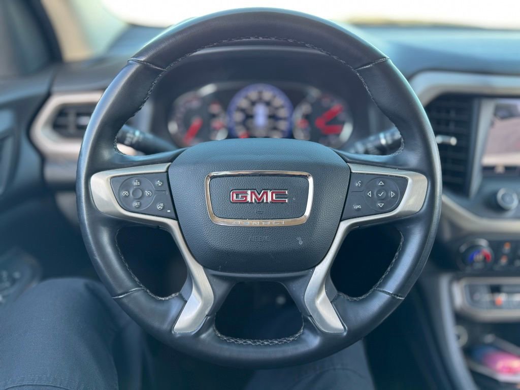 Used 2023 GMC Acadia Denali image 6