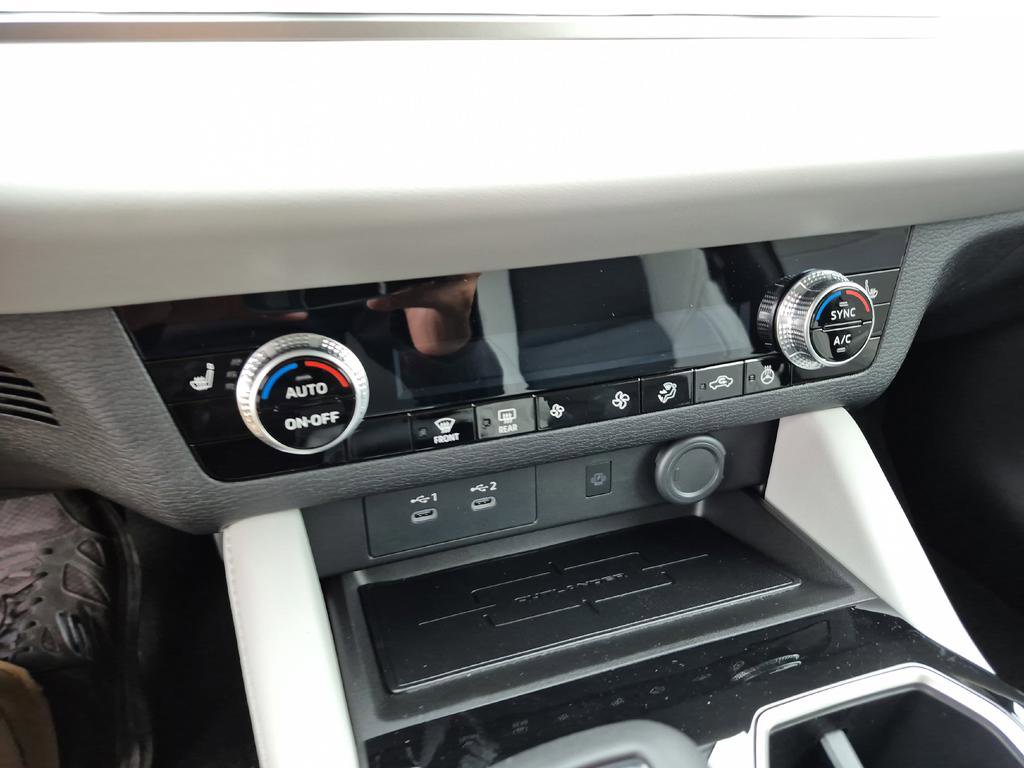 New 2026 Mitsubishi Outlander SE FWD image 24