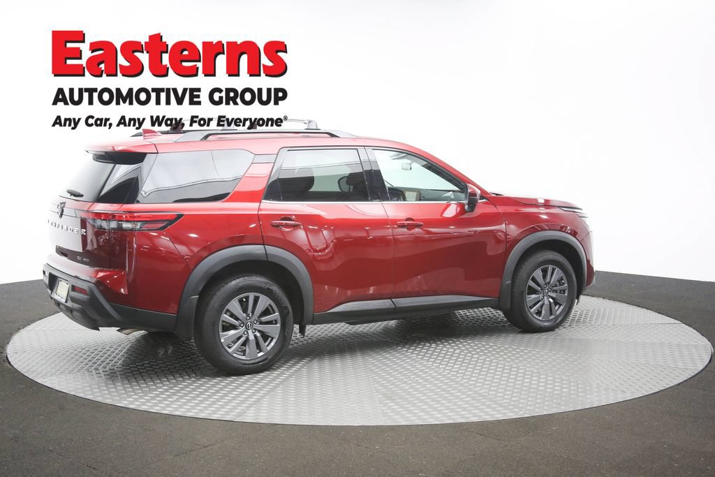 Used 2024 Nissan Pathfinder SV AWD/4WD image 44