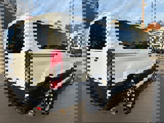 Used 2020 Ford Transit 150 XL image 5