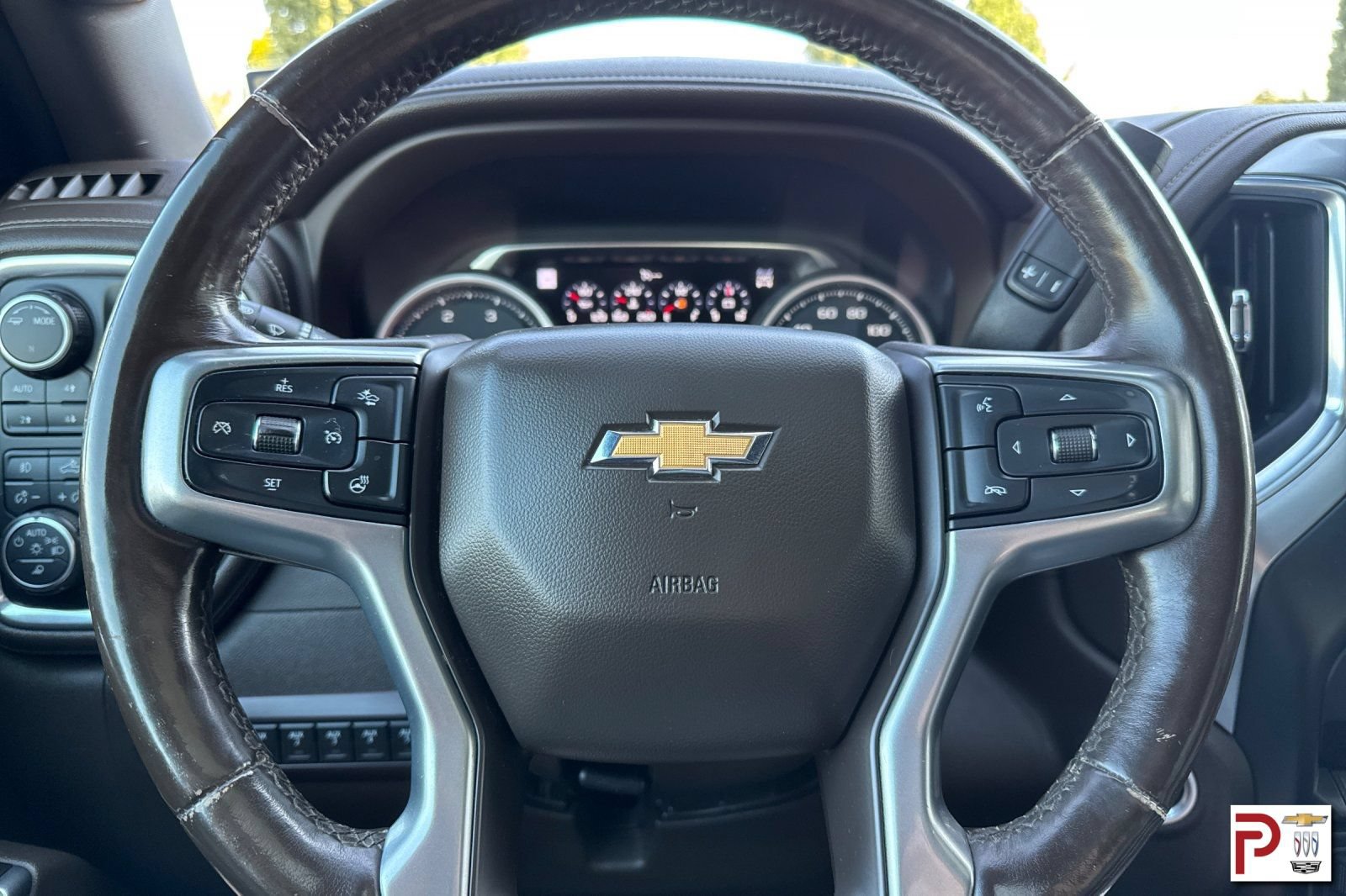 Used 2022 Chevrolet Silverado 3500 LTZ w/ LTZ Plus Package AWD/4WD image 29