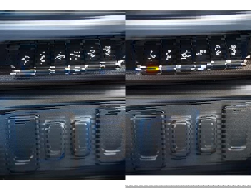 Used 2016 GMC Sierra 2500 SLT w/ Duramax Plus Package image 28