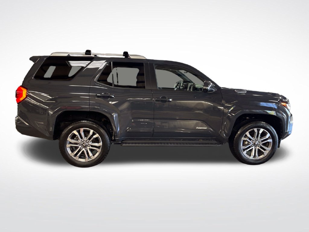 Certified 2025 Toyota 4Runner Limited w/ Tow Technology Package AWD/4WD image 6