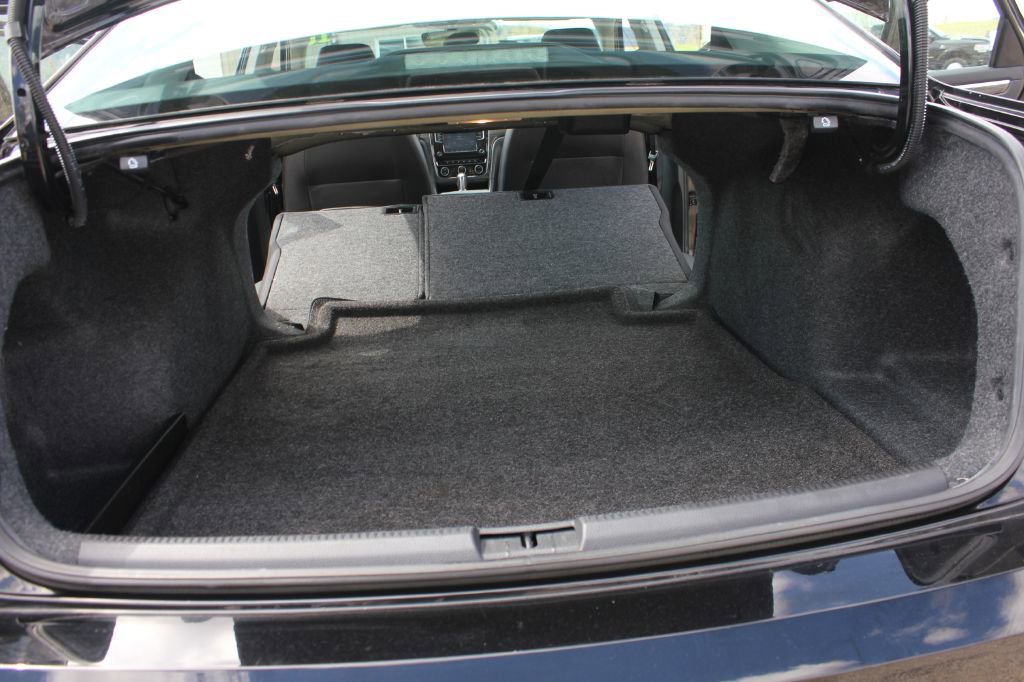 Used 2016 Volkswagen Passat 1.8T SE image 43