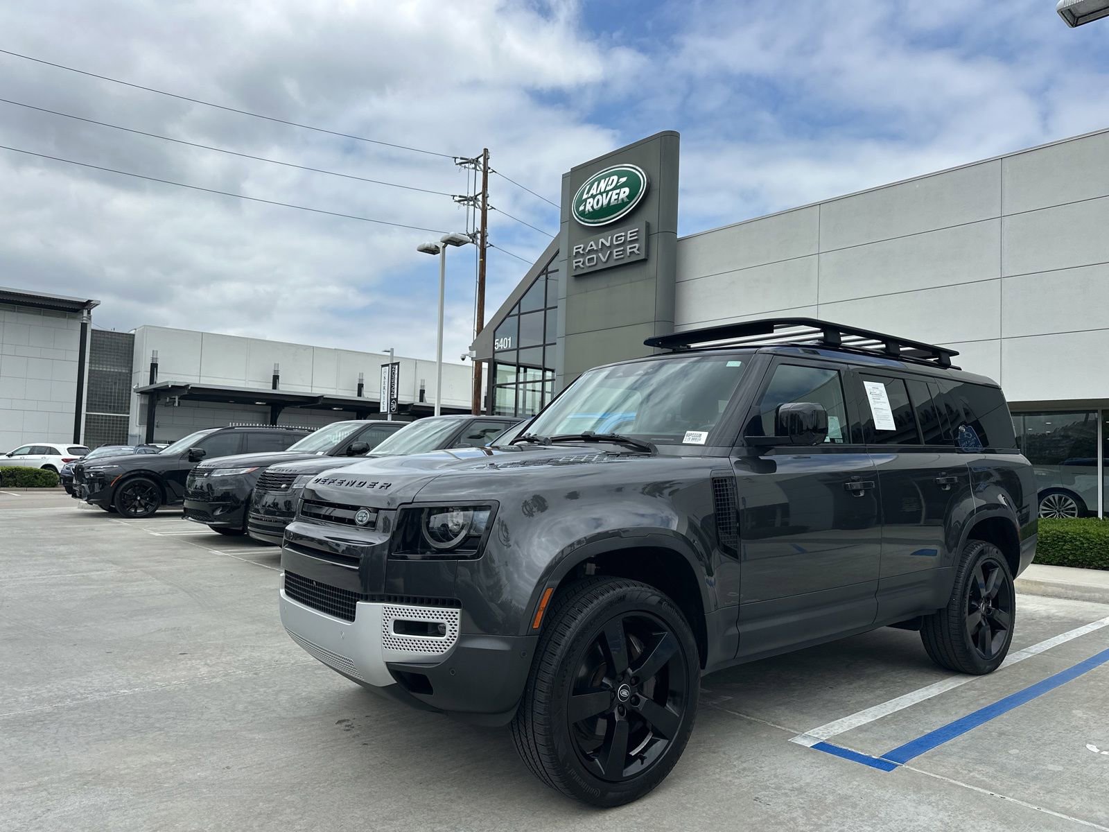 Used 2023 Land Rover Defender 130 SE AWD/4WD image 1