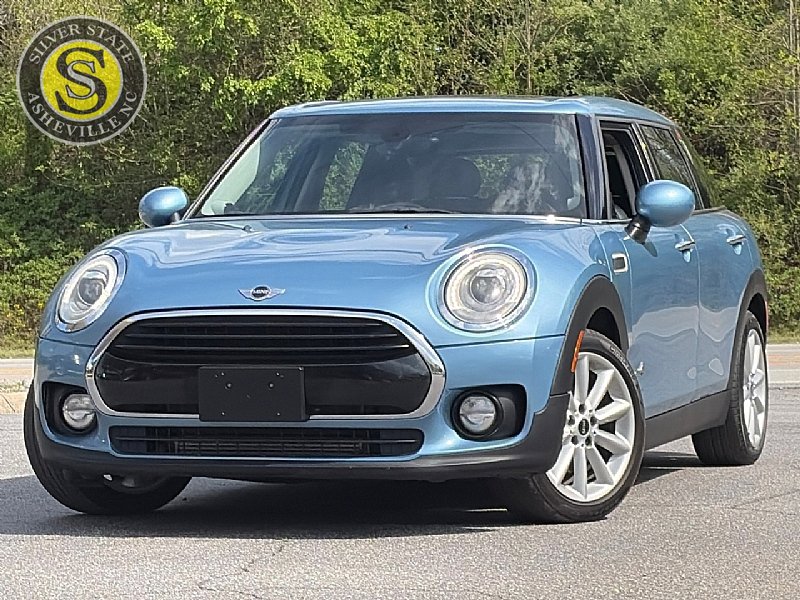 Used 2017 MINI Cooper Clubman ALL4 w/ Cold Weather Package AWD/4WD image 1