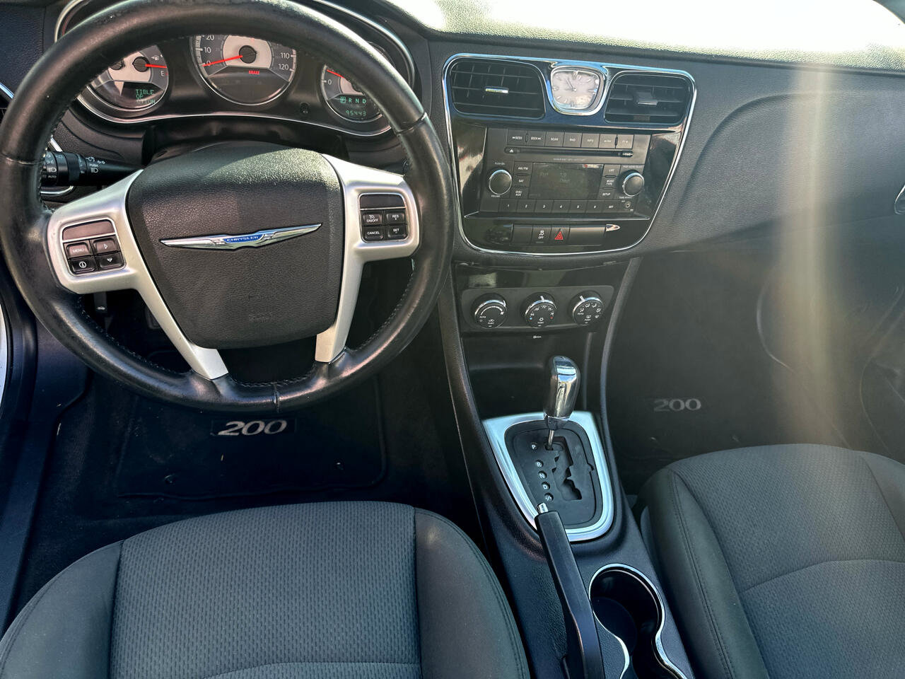 Used 2012 Chrysler 200 Touring image 19