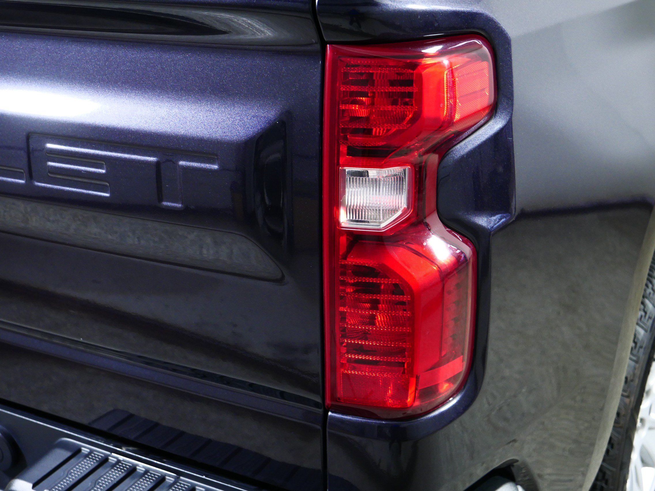 Used 2022 Chevrolet Silverado 1500 LT AWD/4WD image 17