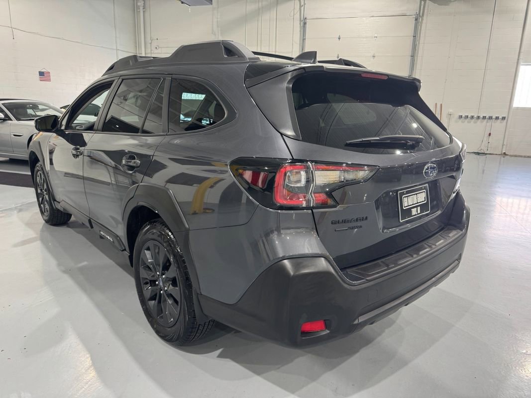 Used 2023 Subaru Outback Onyx Edition image 5