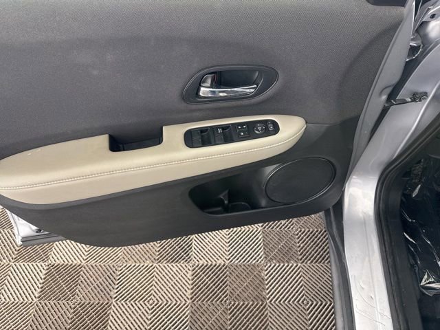 Used 2019 Honda HR-V LX image 18