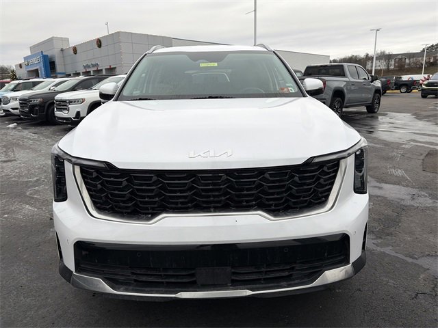 Used 2024 Kia Sorento S image 11