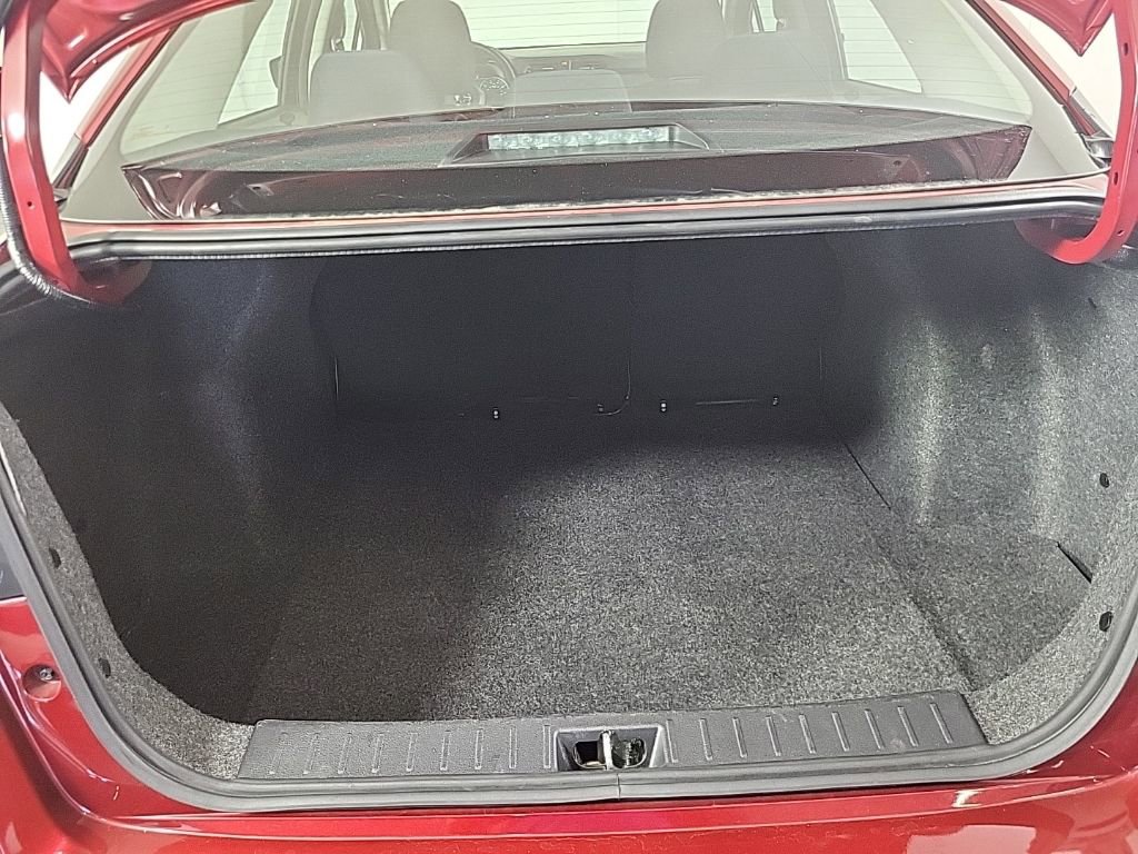 Used 2024 Nissan Versa SR image 6