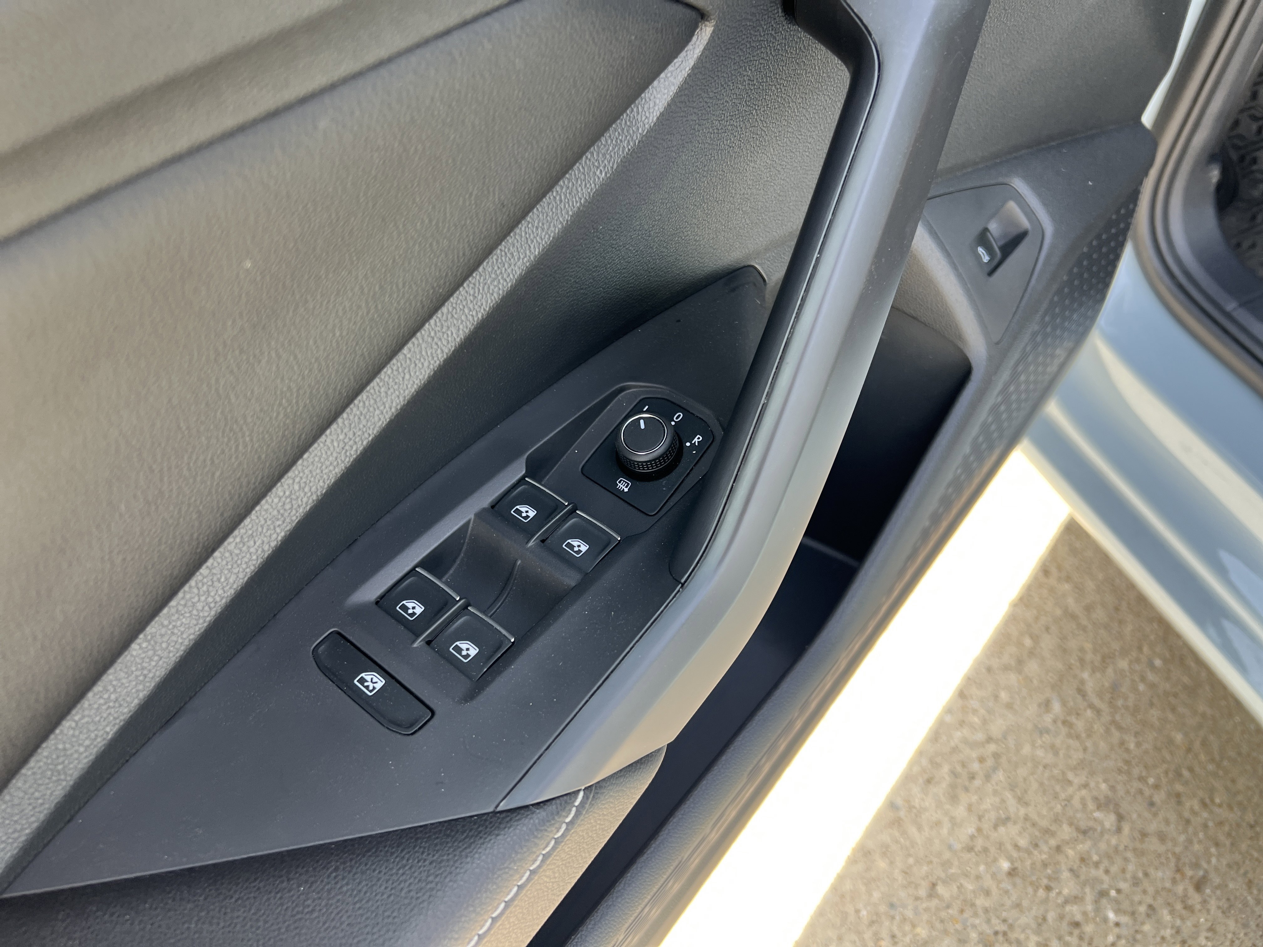 Used 2025 Volkswagen Jetta Sport image 14