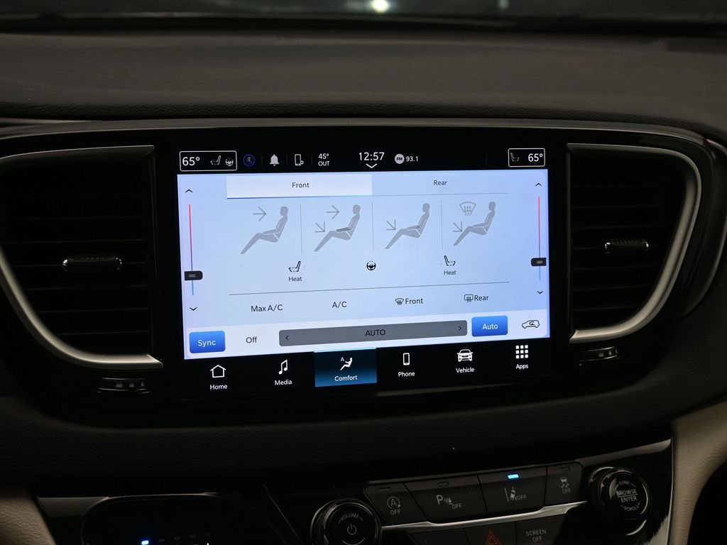 Used 2024 Chrysler Pacifica Touring-L FWD image 19