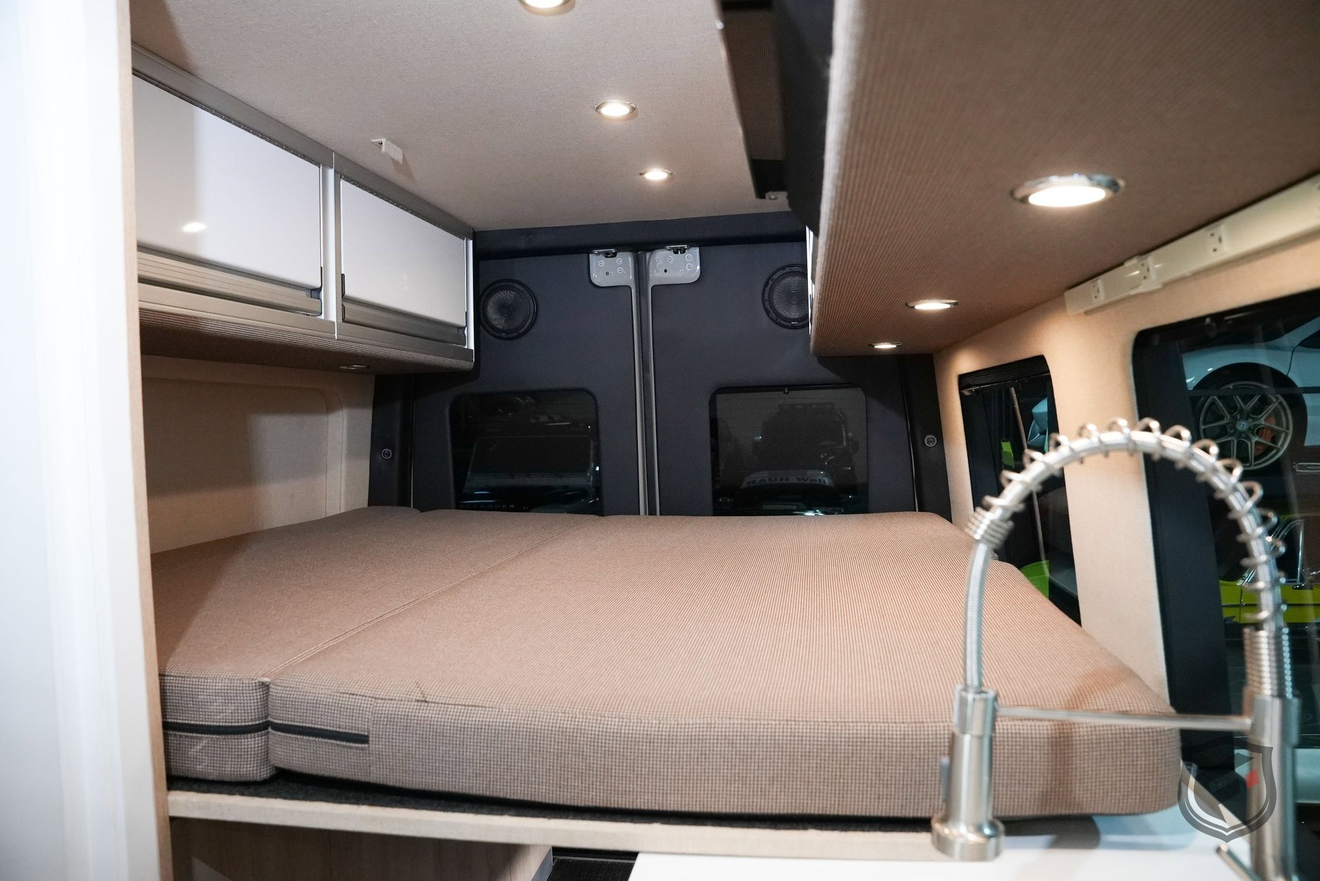 Used 2021 Mercedes-Benz Sprinter 2500 image 33