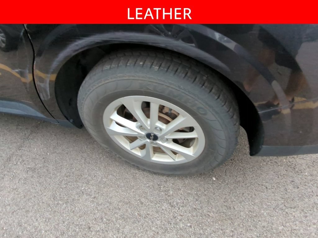 Used 2022 Kia Carnival LX FWD image 5