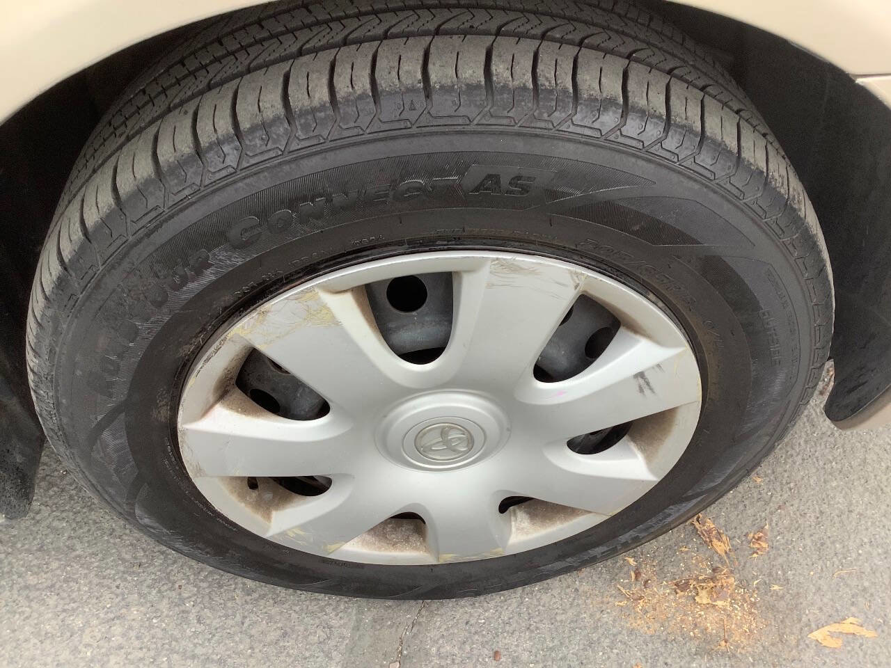 Used 2004 Toyota Camry LE FWD image 21