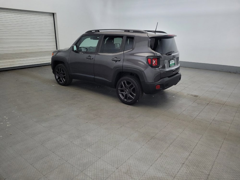 Used 2021 Jeep Renegade Latitude w/ Sun & Sound Group AWD/4WD image 3