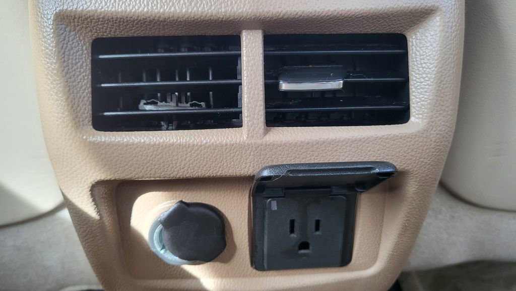 Used 2015 Cadillac ATS Luxury w/ Sun And Sound Package image 25