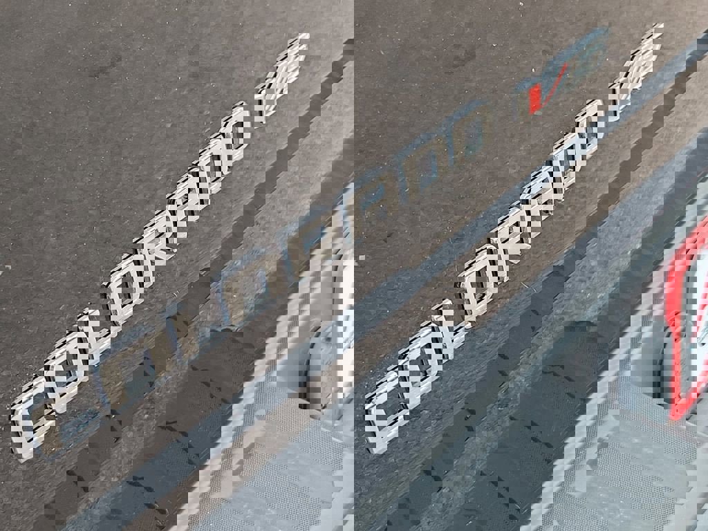 Used 2019 Chevrolet Colorado ZR2 image 16