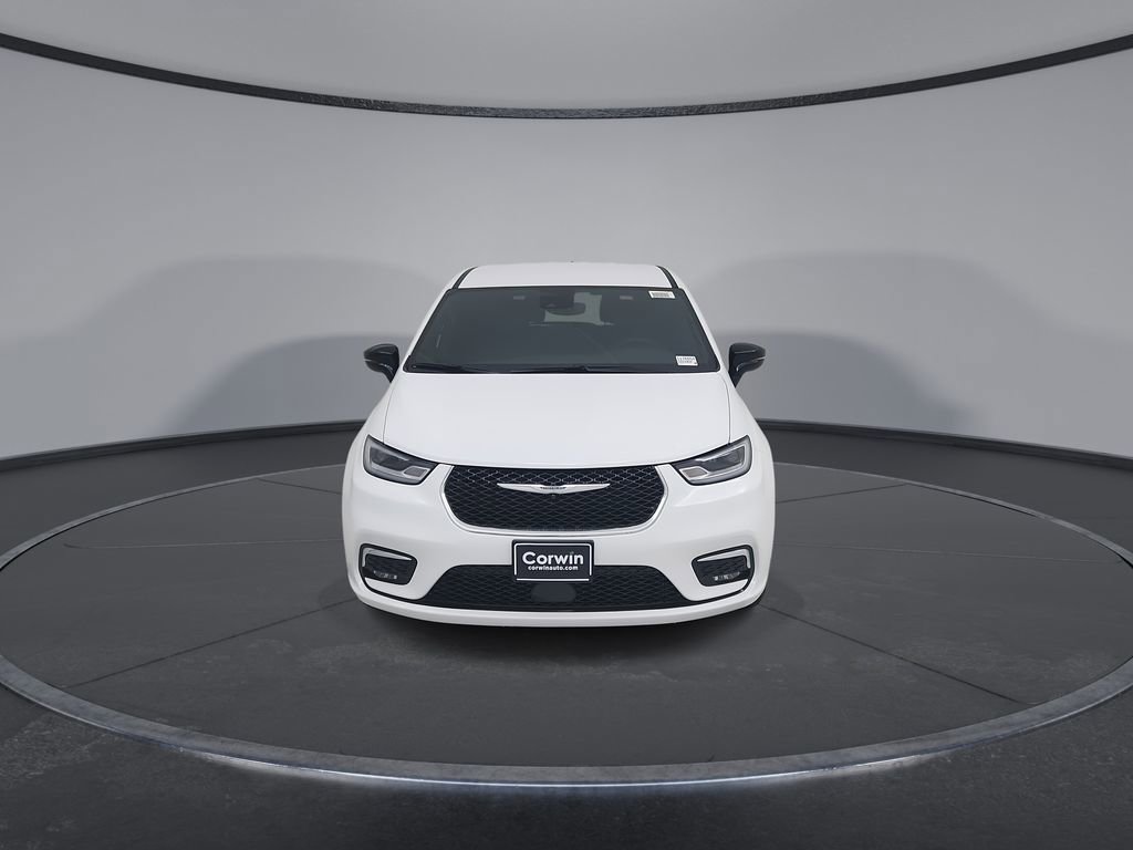 New 2026 Chrysler Pacifica Select FWD image 3