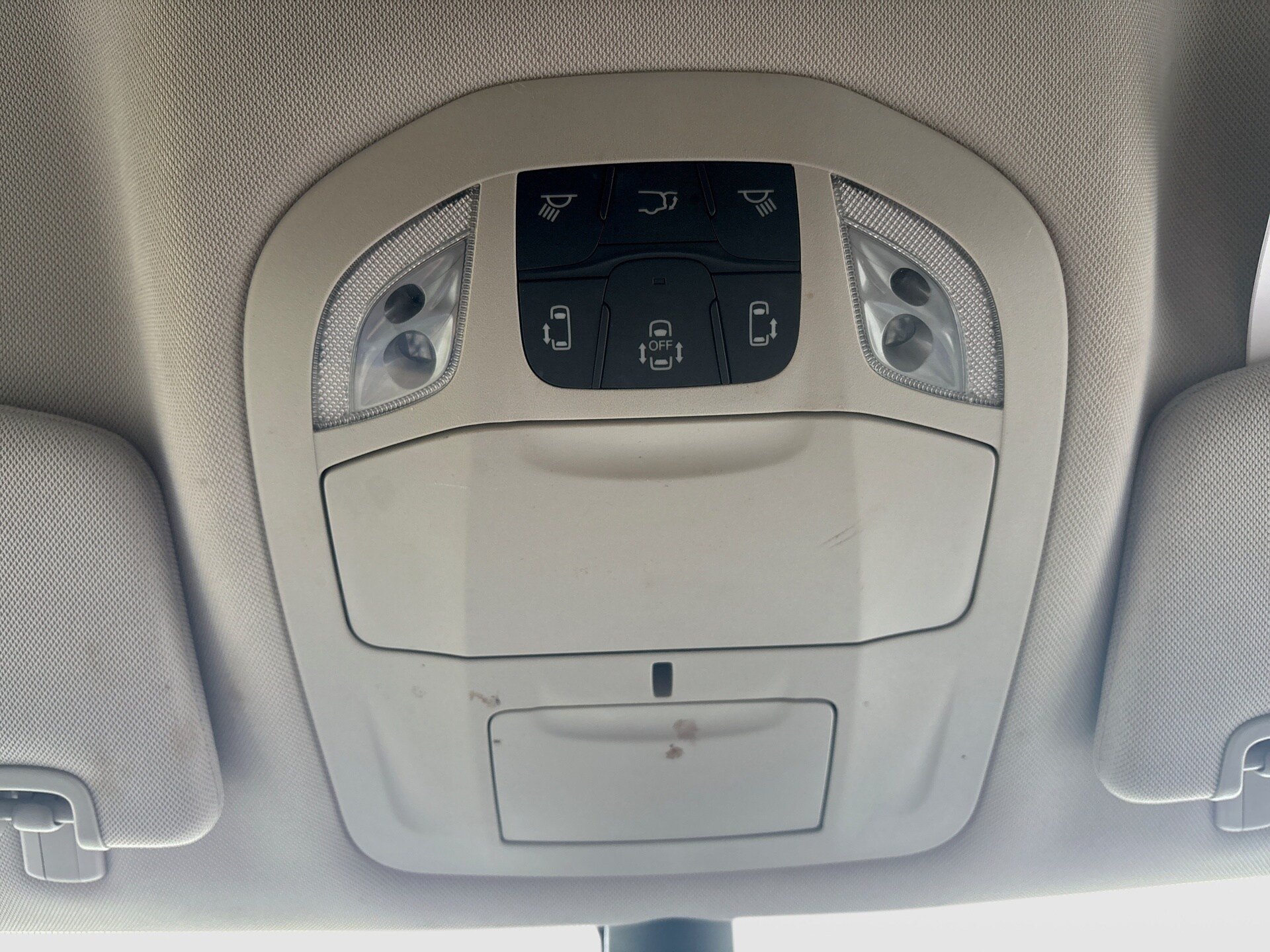 Used 2024 Chrysler Pacifica Touring-L FWD image 24