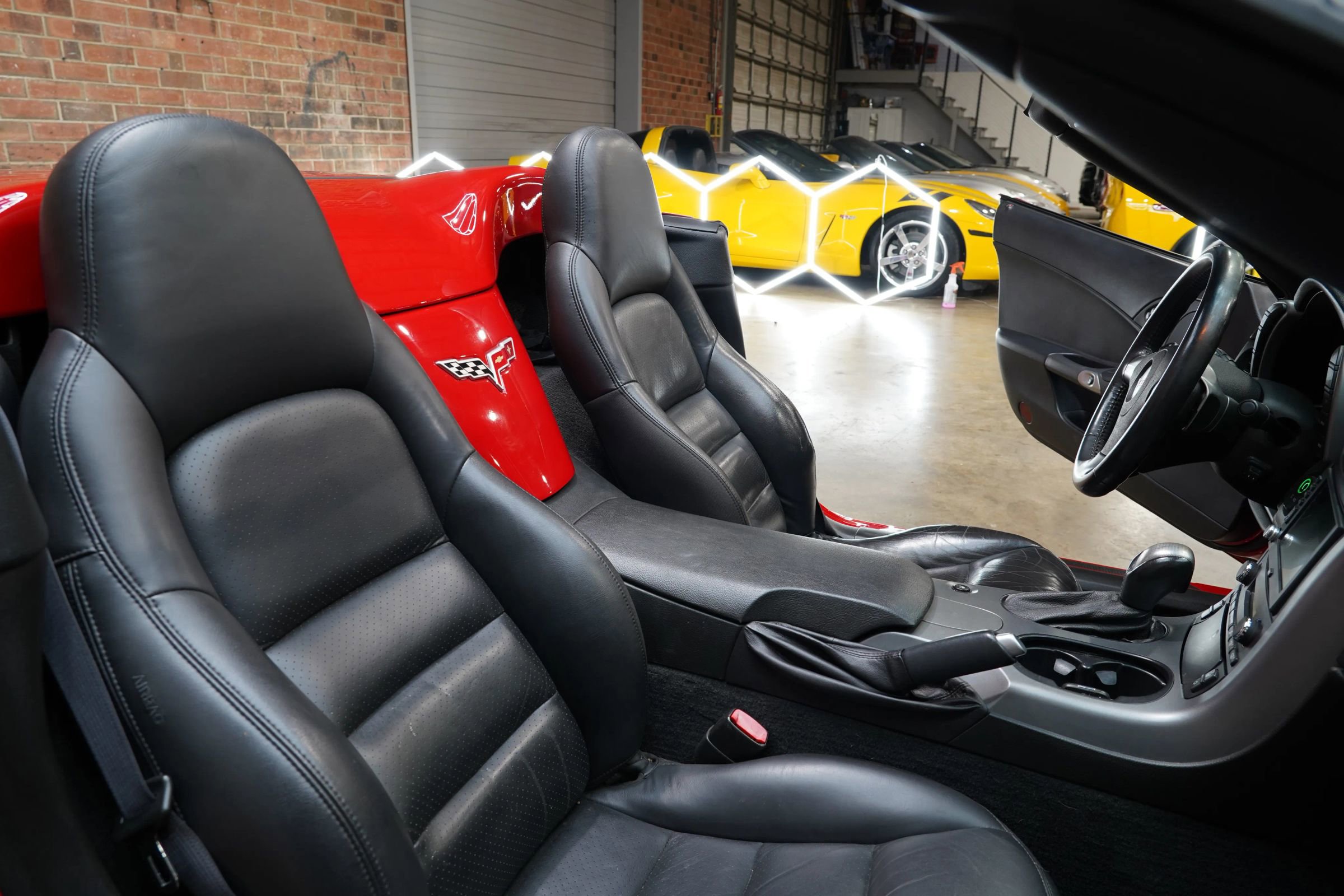 Used 2006 Chevrolet Corvette Convertible w/ Preferred Equipment Group RWD image 50